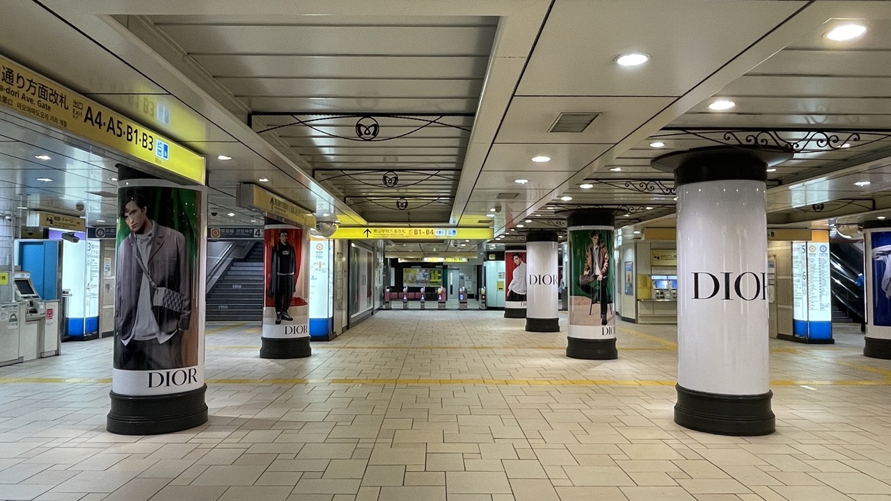 ディオール、ロバート・パティンソンを起用した、2023年スプリング